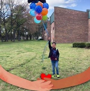 Meet your Posher, Lili rouss